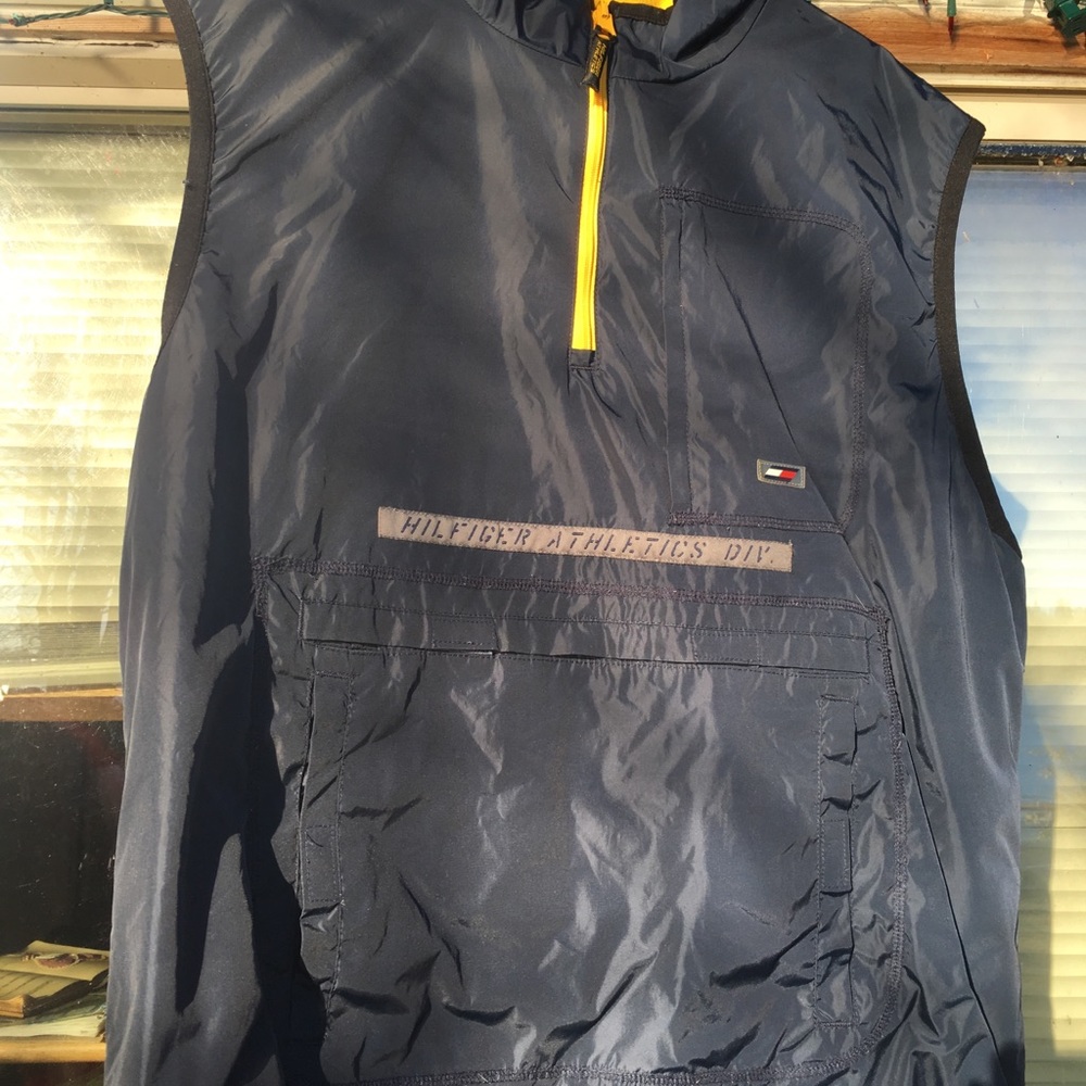 Reversible Tommy Hilfiger vest